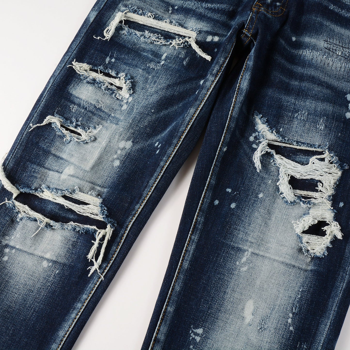 URBAN RIPPED JEANS